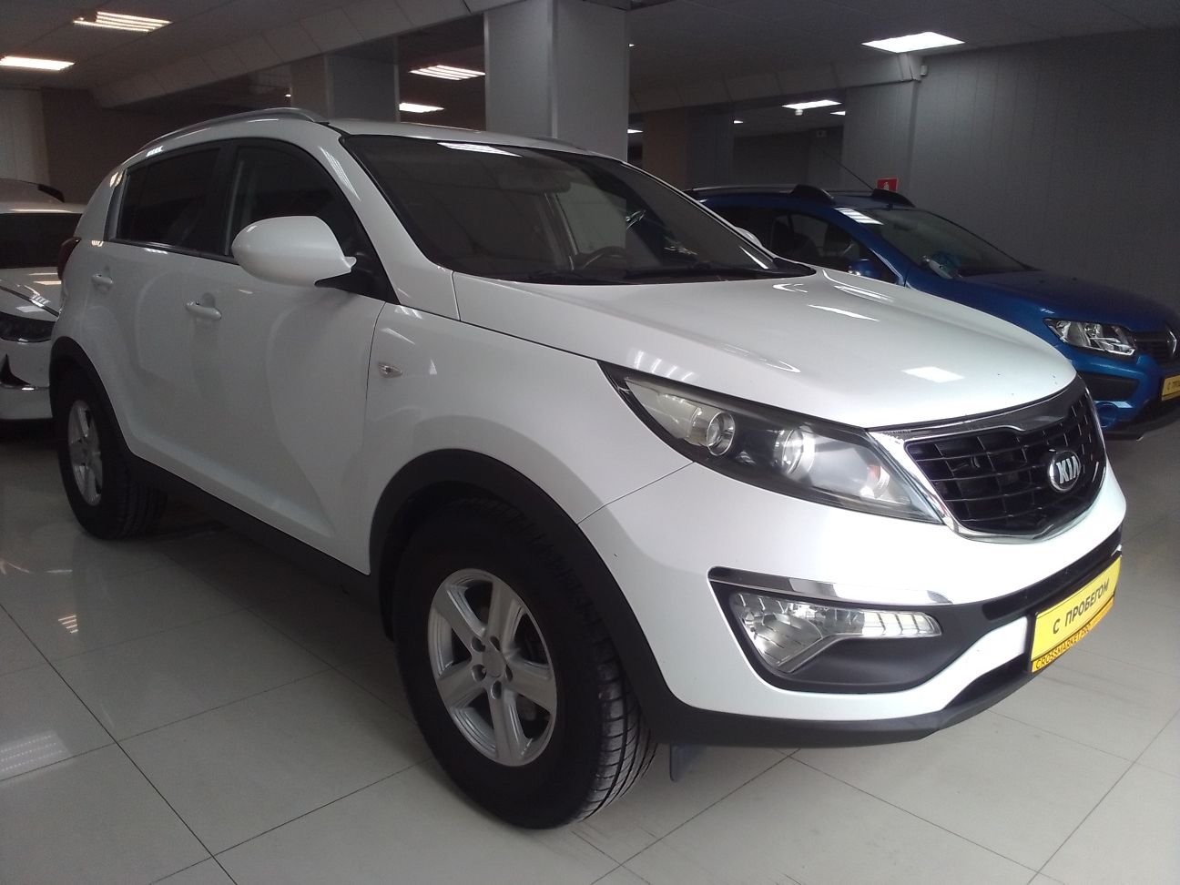 Купить Kia, Sportage, III Рестайлинг, 2.0 MT (150 л.с.),, Белый 2015 г. в.  с пробегом в наличии в Екатеринбурге | Кроссмаркет продажа и покупка подержанных  автомобилей в Екатеринбурге