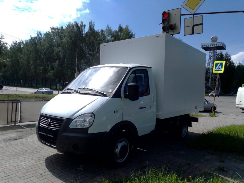 ГАЗель (3302)