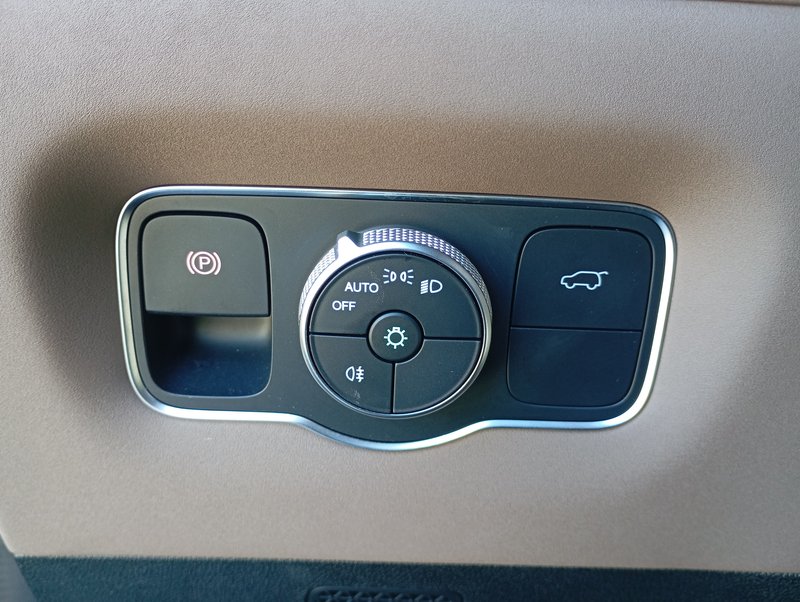 T8