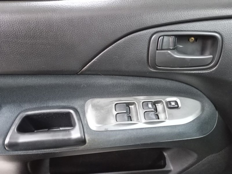 Mitsubishi, Lancer, IX, 1.6 AT (98 л.с.),