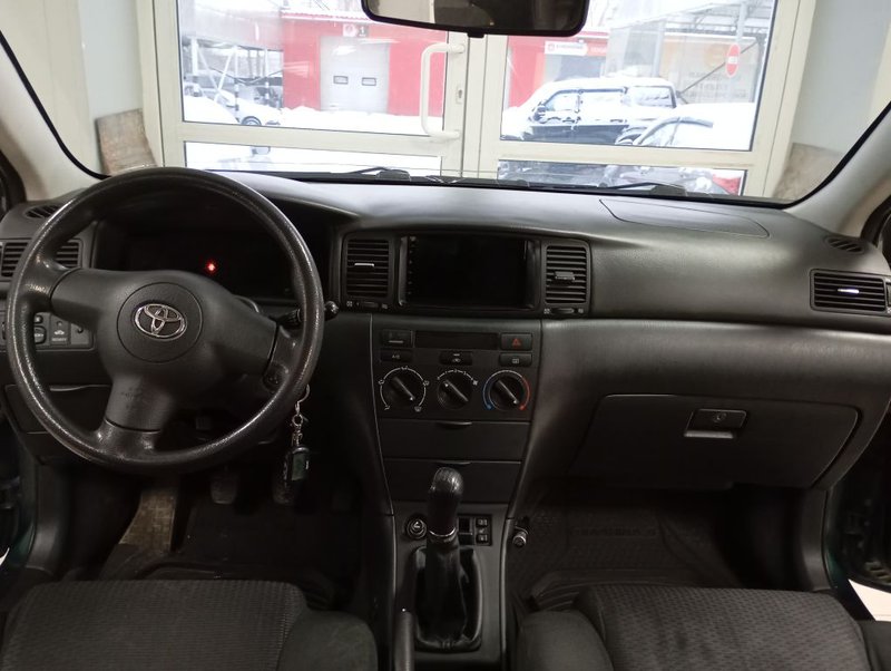 Toyota, Corolla, IX (E120, E130) Рестайлинг, 1.6 MT (110 л.с.),