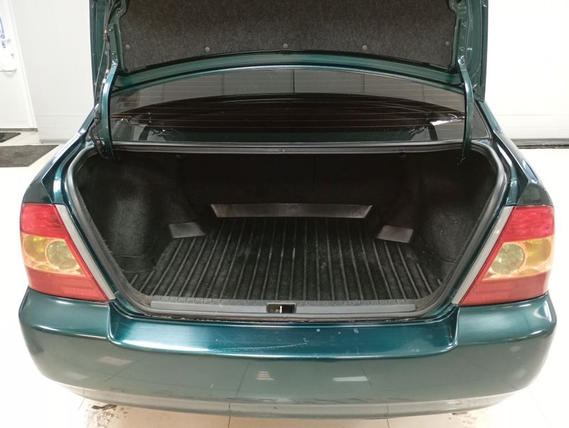 Toyota, Corolla, IX (E120, E130) Рестайлинг, 1.6 MT (110 л.с.),