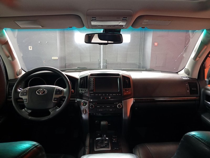Land Cruiser, 200 Series