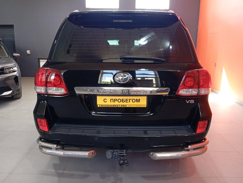 Land Cruiser, 200 Series
