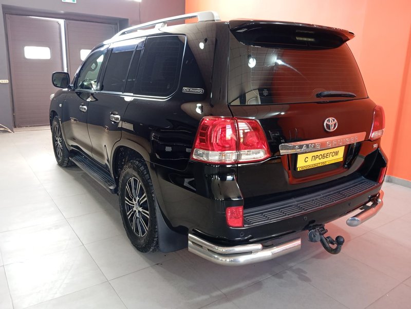 Land Cruiser, 200 Series