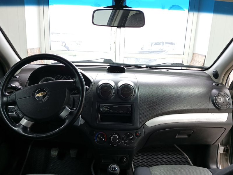 Chevrolet, Aveo, I Рестайлинг, 1.2 MT (84 л.с.),