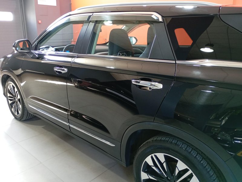 Bestune T77, I