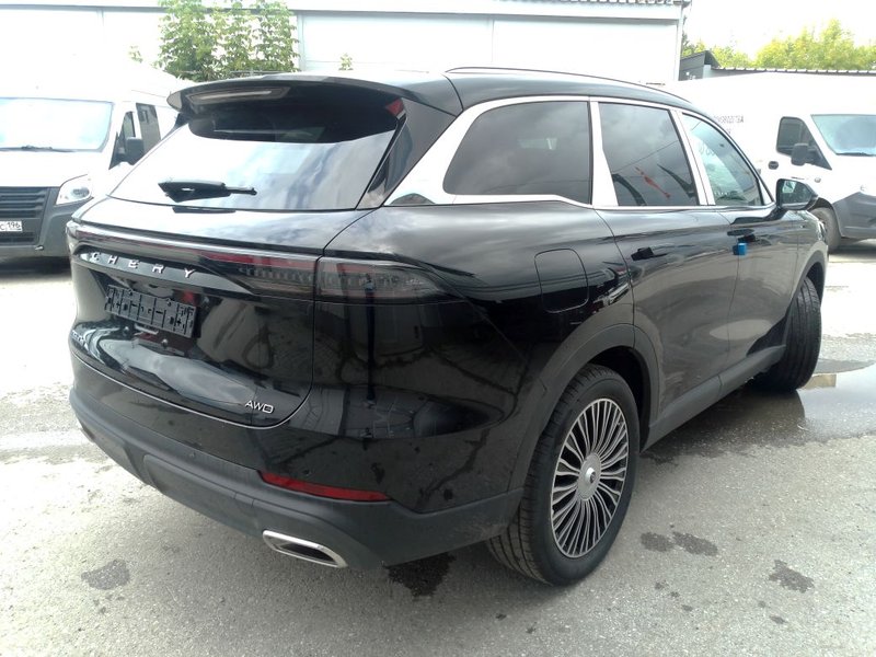 Tiggo 9, I
