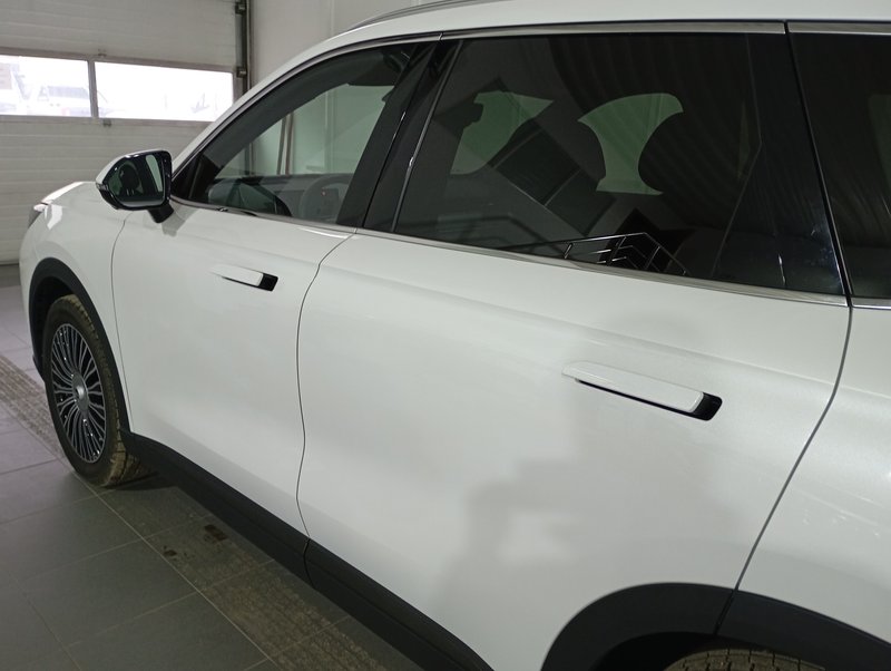 Tiggo 9, I