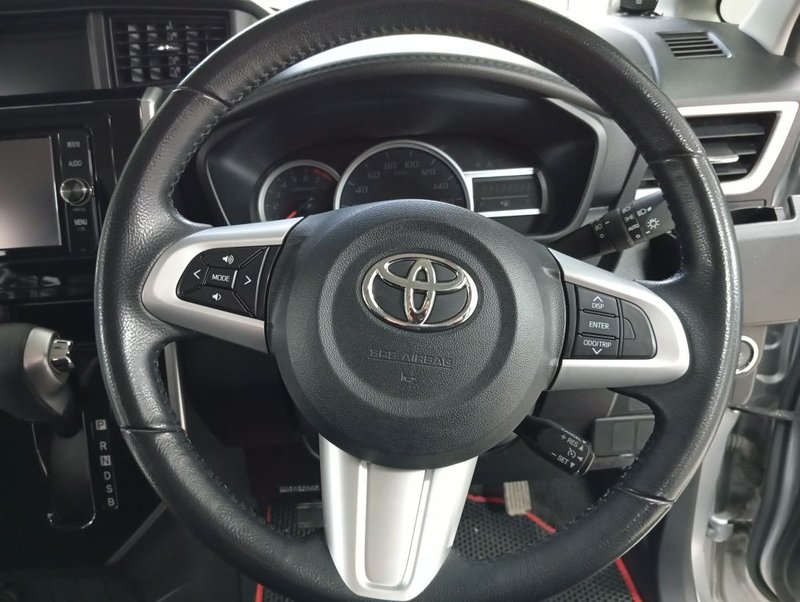 Toyota, Roomy, I, 1.0 CVT (69 л.с.),