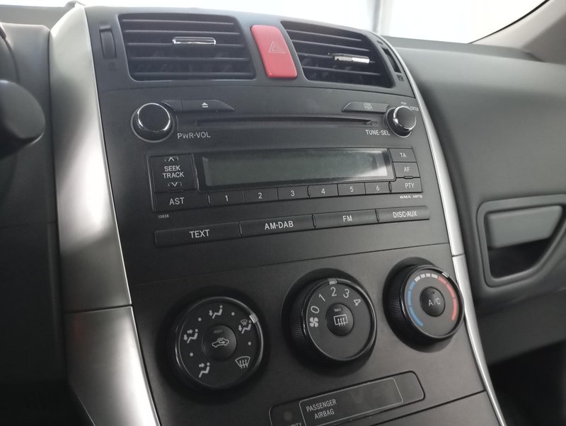 Auris, I Рестайлинг