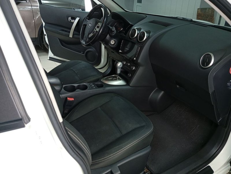 Nissan, Qashqai, I Рестайлинг, 2.0 CVT (141 л.с.),