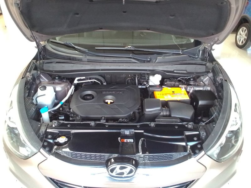 Hyundai, ix35, I Рестайлинг, 2.0 AT (150 л.с.),