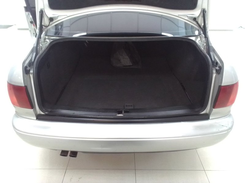 Audi, A8, I (D2), 2.8 AT (174 л.с.),