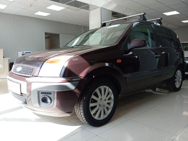 Ford, Fusion, I Рестайлинг, 1.6 MT (101 л.с.),