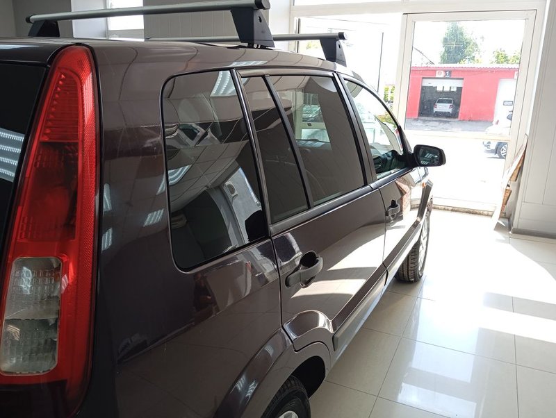 Ford, Fusion, I Рестайлинг, 1.6 MT (101 л.с.),