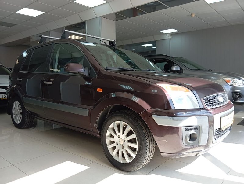 Ford, Fusion, I Рестайлинг, 1.6 MT (101 л.с.),