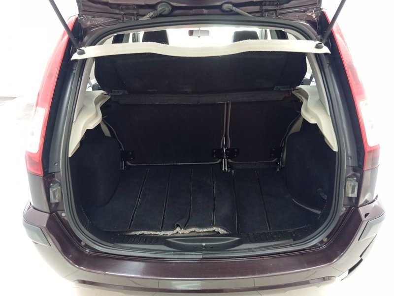 Ford, Fusion, I Рестайлинг, 1.6 MT (101 л.с.),