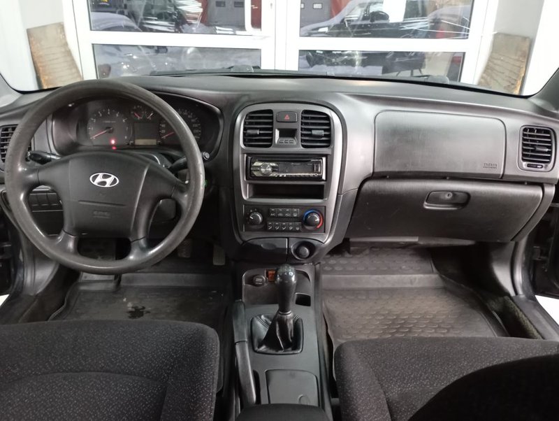 Hyundai, Sonata, IV (EF) Рестайлинг, ТагАЗ 2.0 MT (137 л.с.),