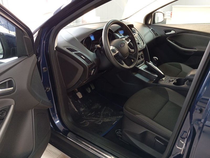 Ford, Focus, III, 1.6 MT (125 л.с.),