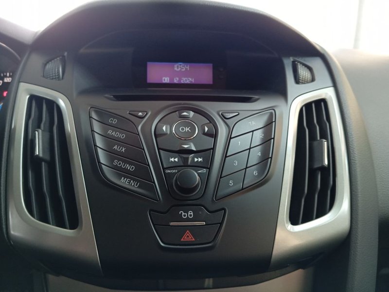 Ford, Focus, III, 1.6 MT (125 л.с.),
