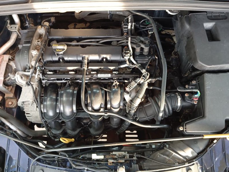 Ford, Focus, III, 1.6 MT (125 л.с.),