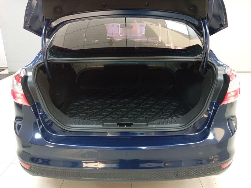 Ford, Focus, III, 1.6 MT (125 л.с.),