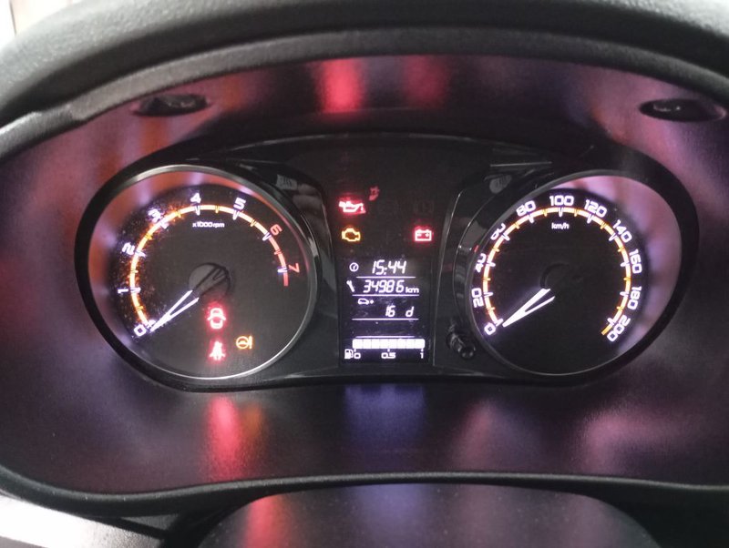 Lada (ВАЗ), Granta, I Рестайлинг, 1.6 MT (90 л.с.),
