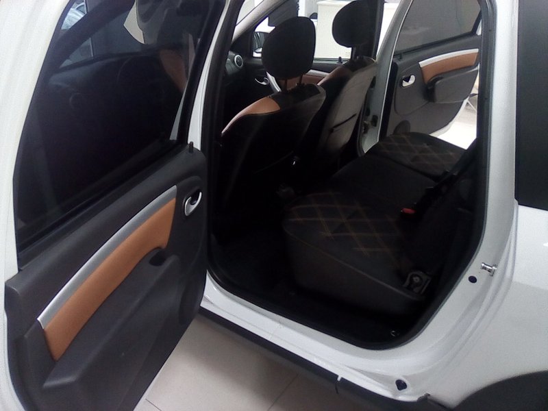 Lada (ВАЗ), Largus, I, Cross 1.6 MT (102 л.с.),