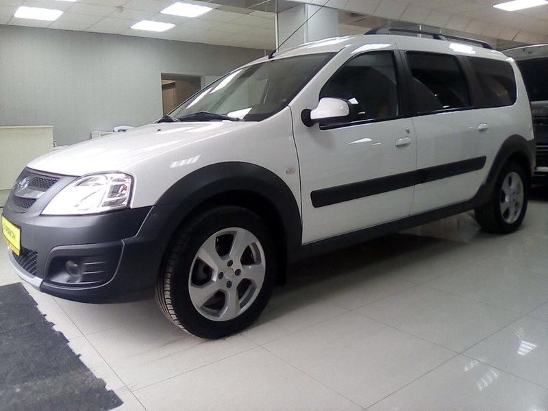 Lada (ВАЗ), Largus, I, Cross 1.6 MT (102 л.с.),