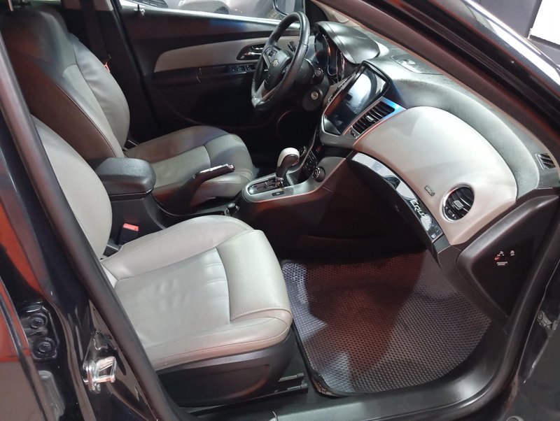 Cruze, I