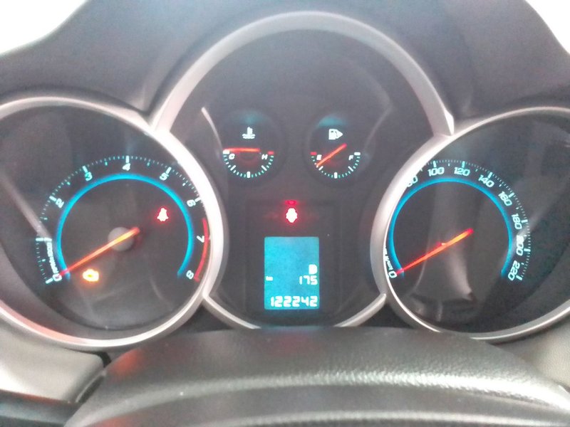 Chevrolet, Cruze, I Рестайлинг, 1.6 MT (109 л.с.),