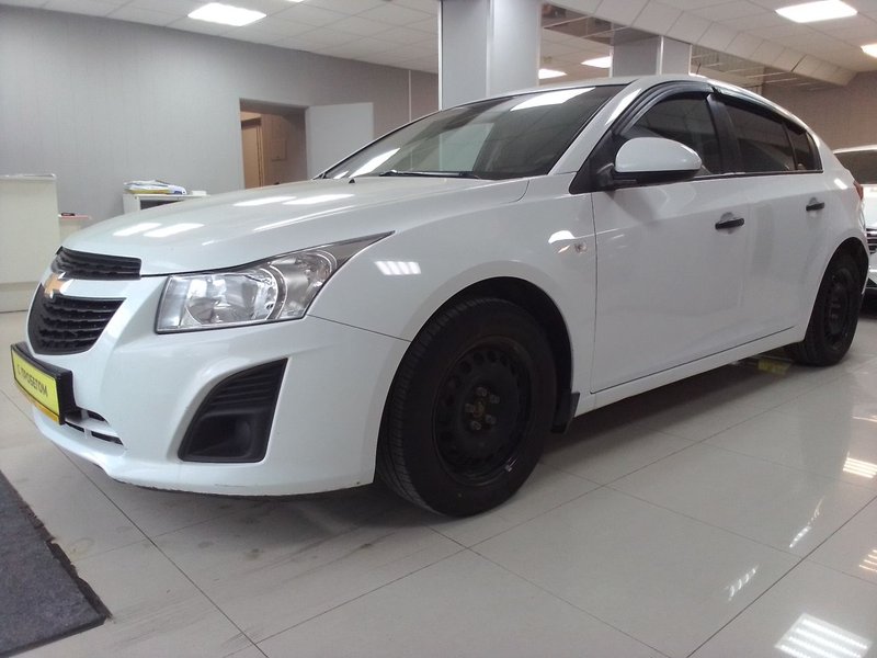 Chevrolet, Cruze, I Рестайлинг, 1.6 MT (109 л.с.),