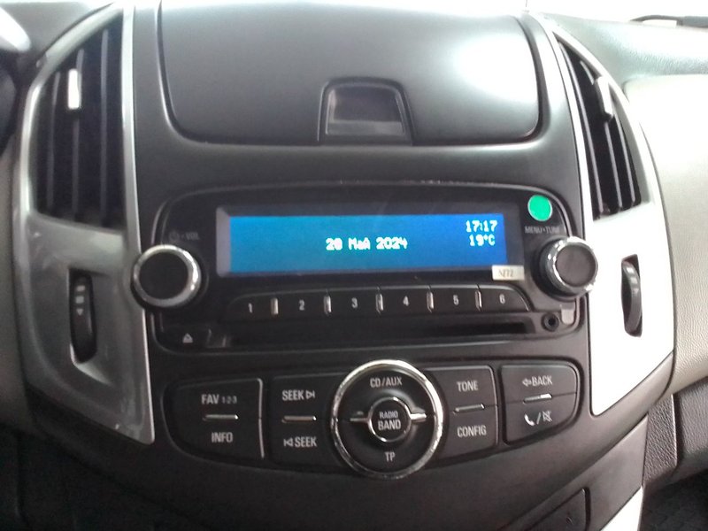Chevrolet, Cruze, I Рестайлинг, 1.6 MT (109 л.с.),