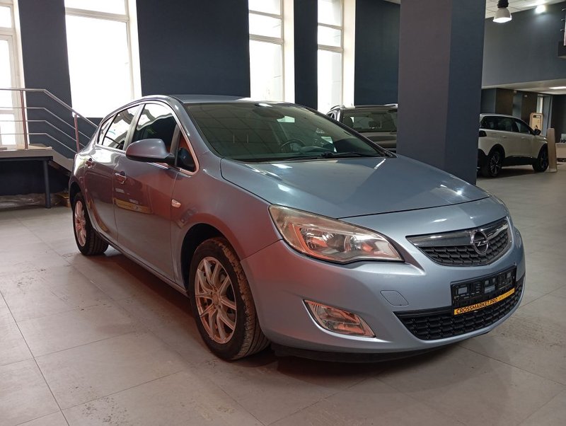 Astra, J