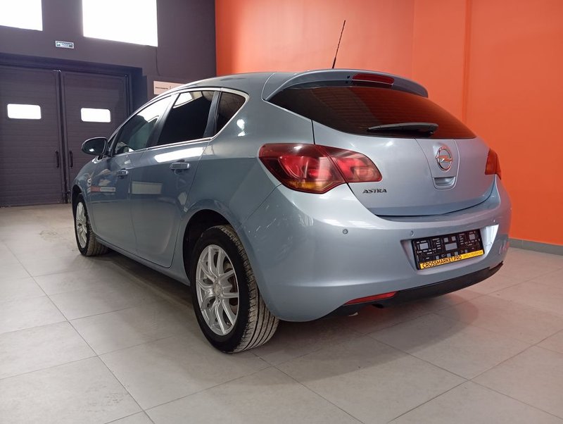 Astra, J