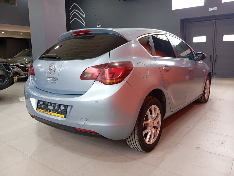 Astra, J