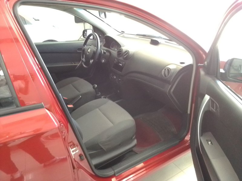 Chevrolet, Aveo, I Рестайлинг, 1.2 MT (84 л.с.),
