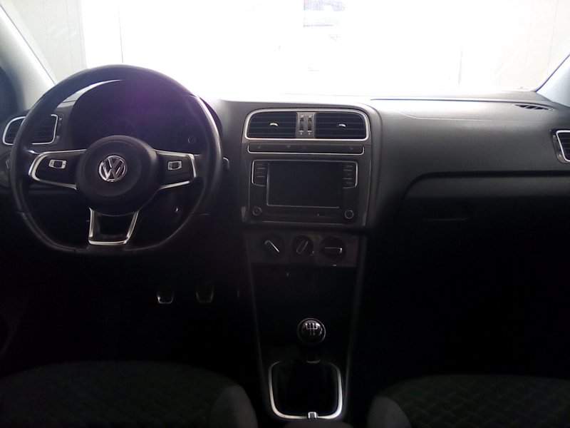 Volkswagen, Polo, V Рестайлинг, 1.6 MT (110 л.с.), (2015 - 2020)