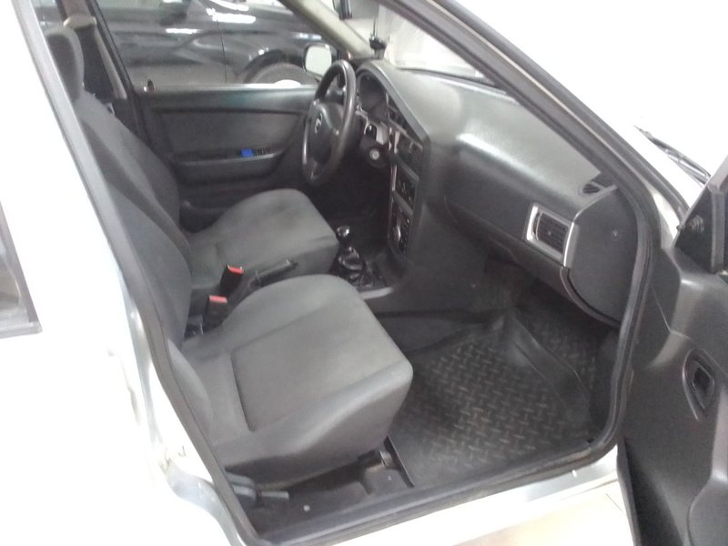 Daewoo, Nexia, I Рестайлинг, 1.6 MT (109 л.с.),