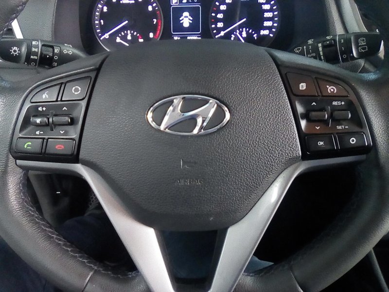 Hyundai, Tucson, III, 2.0 AT (150 л.с.) 4WD,