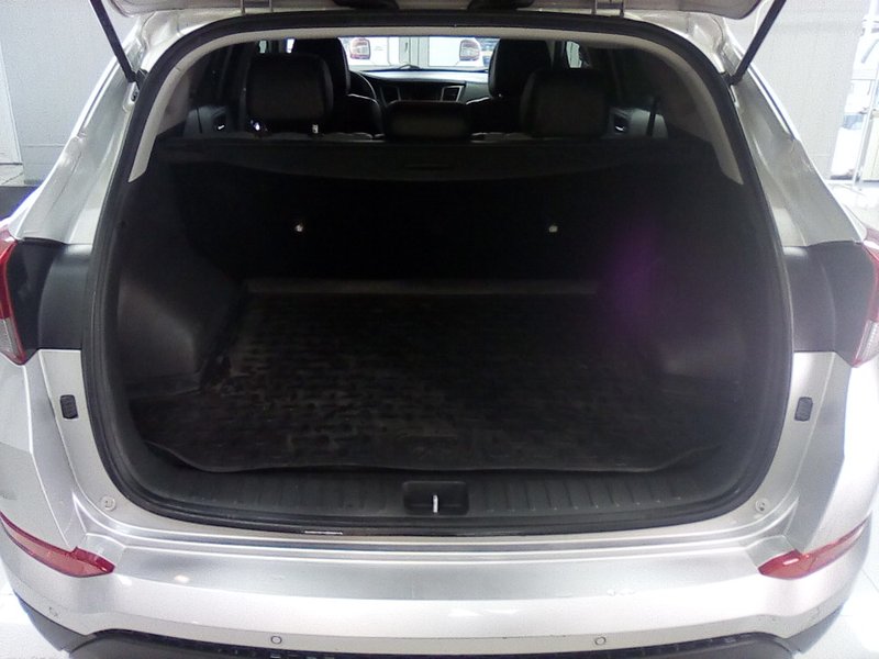 Hyundai, Tucson, III, 2.0 AT (150 л.с.) 4WD,