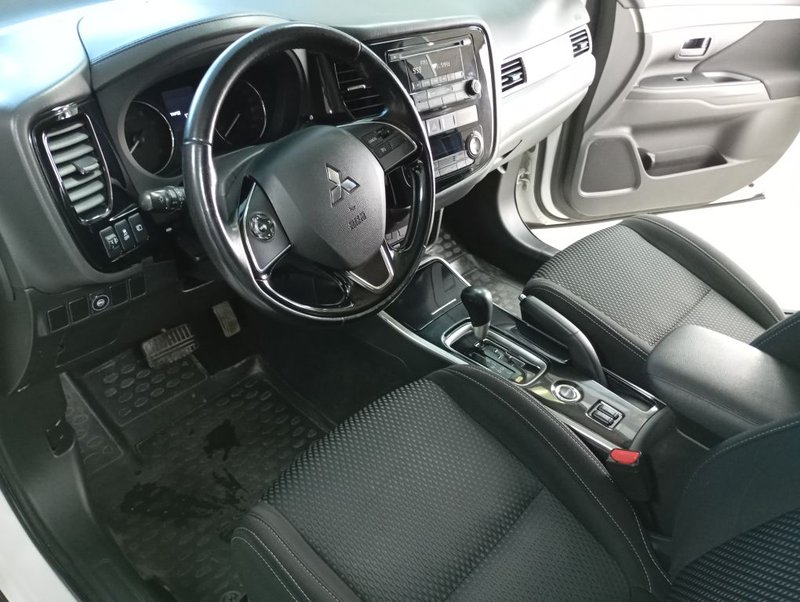 Mitsubishi, Outlander, III Рестайлинг 2, 2.0 CVT (146 л.с.) 4WD,