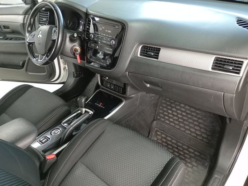 Mitsubishi, Outlander, III Рестайлинг 2, 2.0 CVT (146 л.с.) 4WD,
