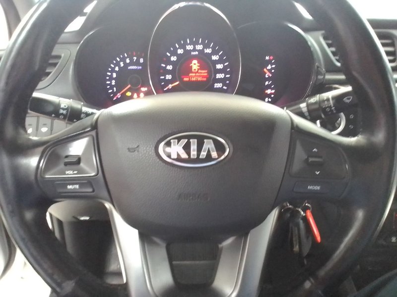 Kia, Rio, III, 6-speed 1.6 MT (123 л.с.),