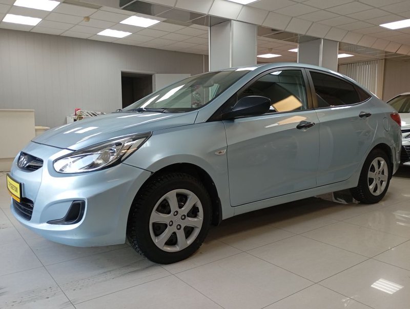 Hyundai, Solaris, I, 1.4 AT (107 л.с.),