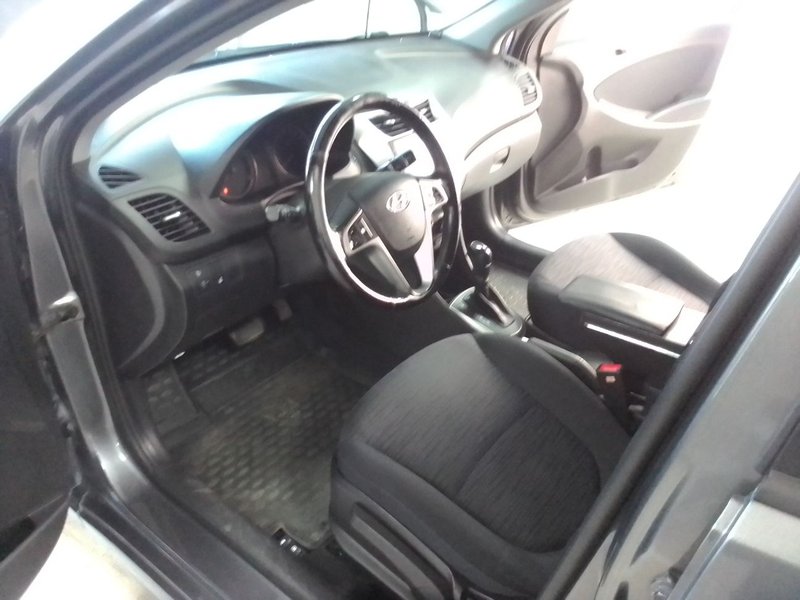 Hyundai, Solaris, I, 1.6 AT (123 л.с.),